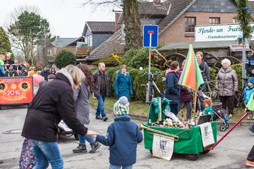 Bild 330 - Latuff 2016 Umzug